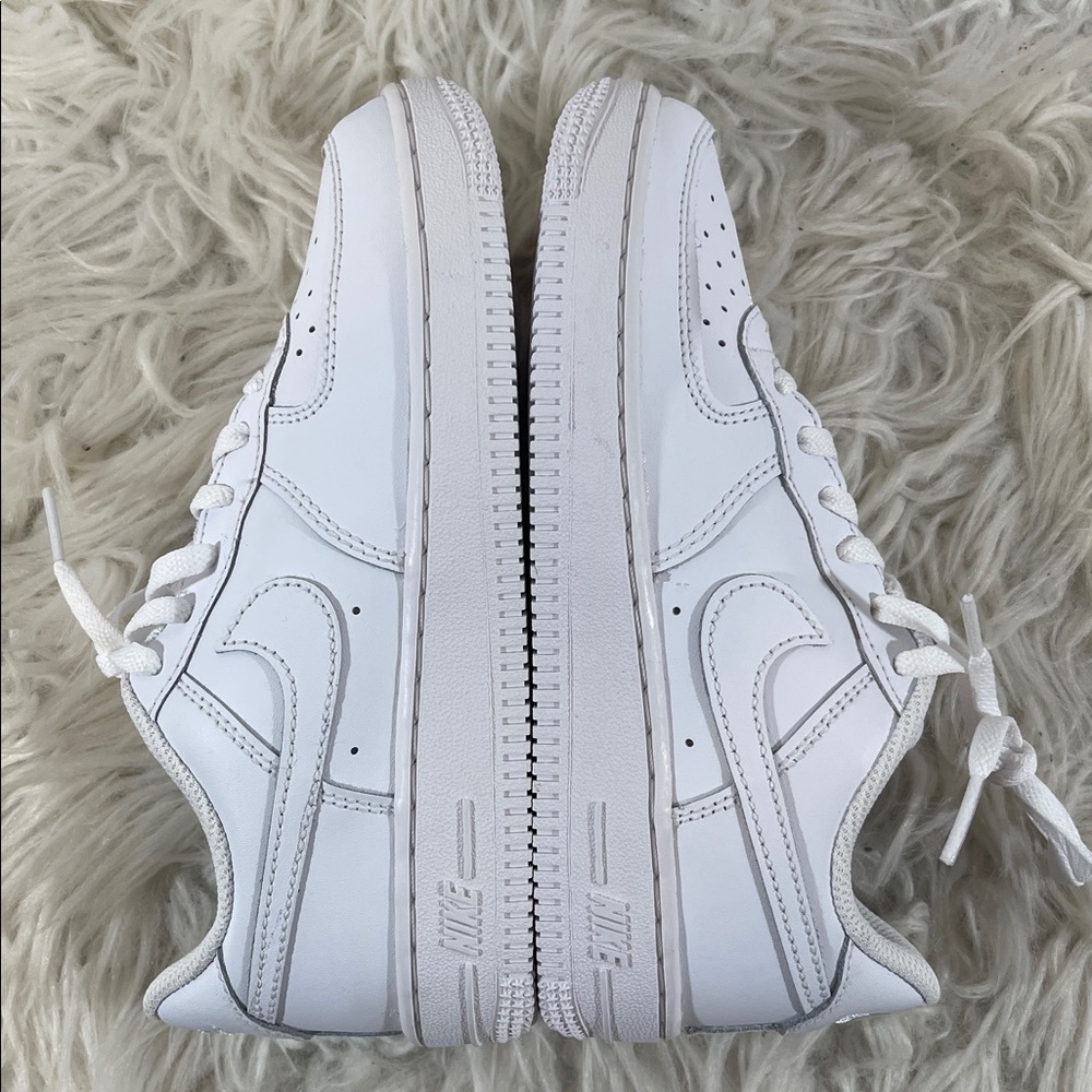 NIKE Kids' Grade School Air Force 1 Low Shoes White Sneakers Size 1 NEW - Picture 9 of 14
